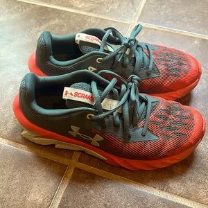 Youth Under Armour shoes size 5.5